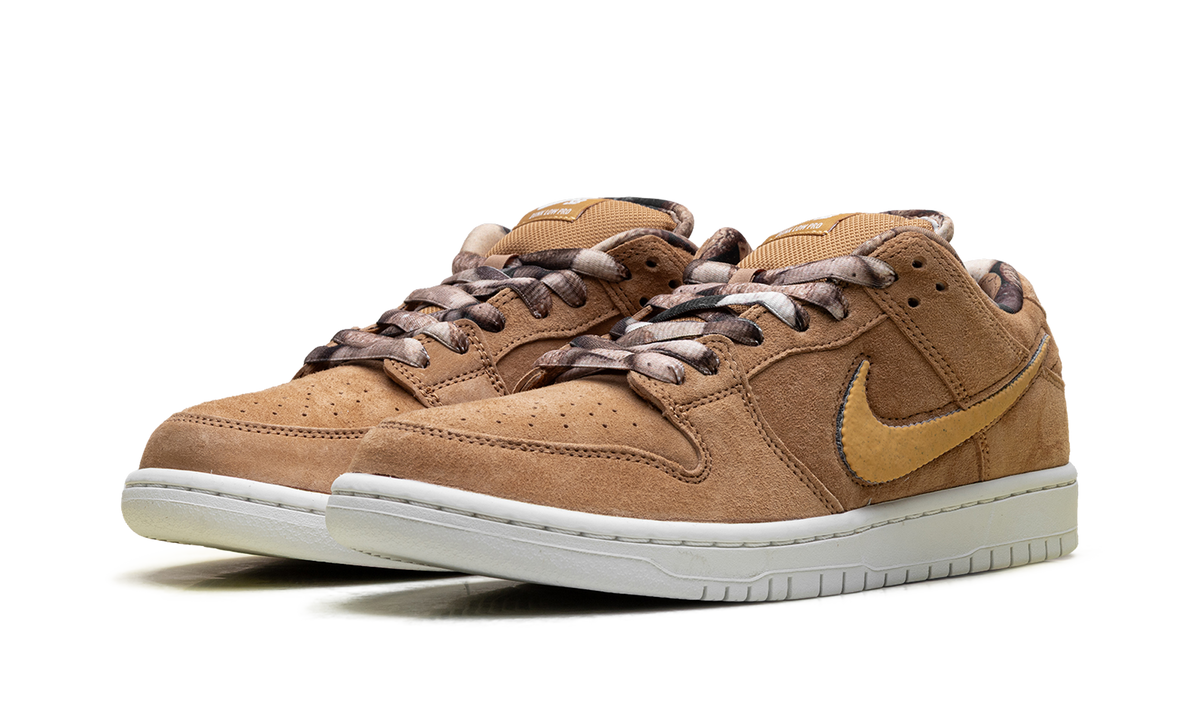 Overkicks - Nike SB Dunk Low Pro NOTE Shop Manchester Brew and Biscuits (IO9508-200) - vista trasera