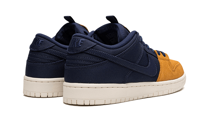Overkicks - Nike SB Dunk Low Pro PRM 90s Backpack (DX6775-400) - par completo
