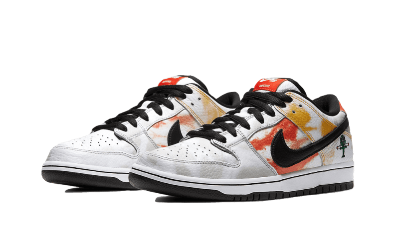 Overkicks - Nike SB Dunk Low Raygun Tie-Dye White (BQ6832-101) - vista trasera
