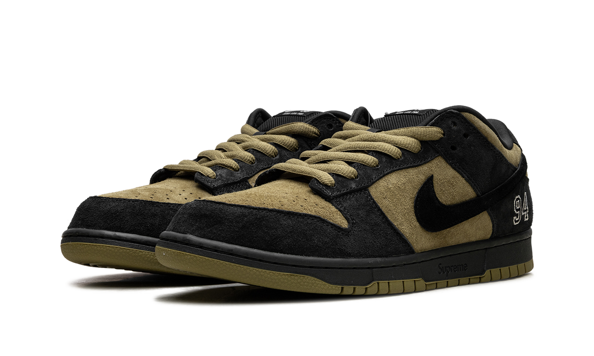 Overkicks - Nike SB Dunk Low Supreme 94 Camper Green (HQ8487-300) - vista trasera