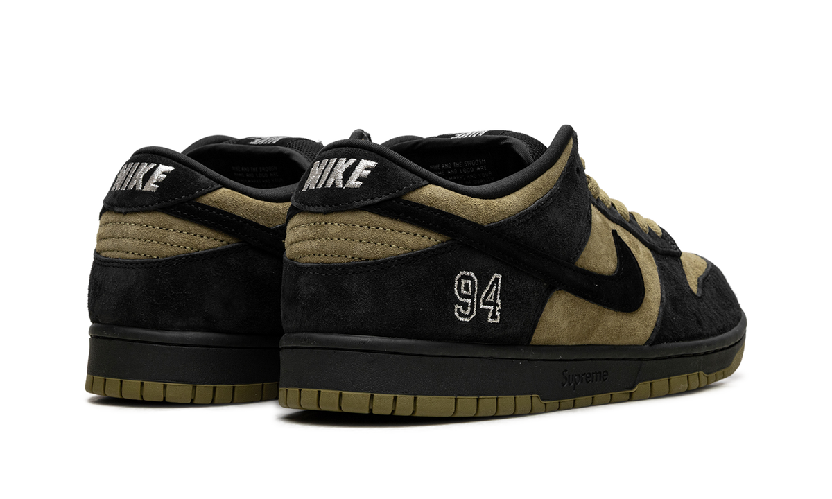 Overkicks - Nike SB Dunk Low Supreme 94 Camper Green (HQ8487-300) - par completo