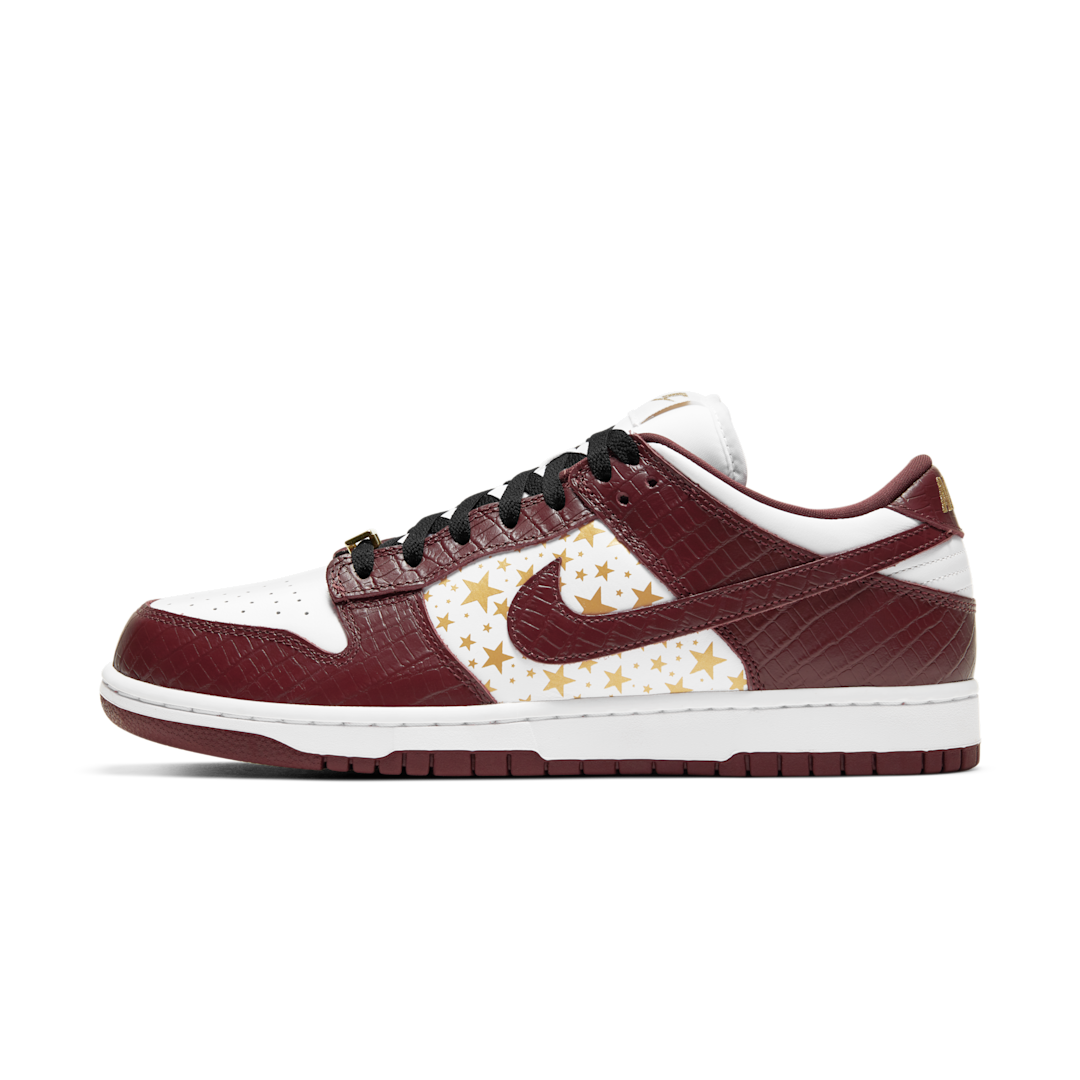 Overkicks - Nike SB Dunk Low Supreme Stars Barkroot Brown (2021) (DH3228-103) - vista lateral