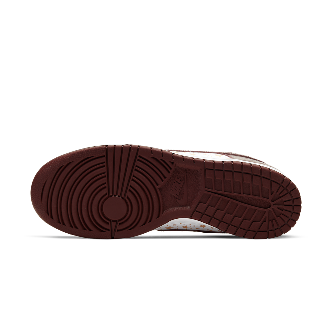 Overkicks - Nike SB Dunk Low Supreme Stars Barkroot Brown (2021) (DH3228-103) - detalle suela