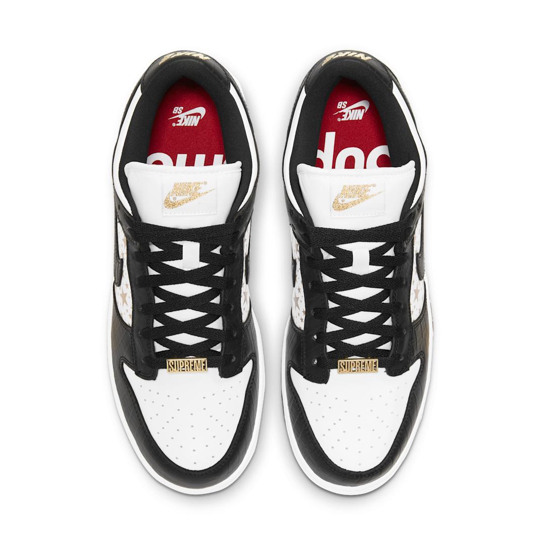 Overkicks - Nike SB Dunk Low Supreme Stars Black (2021) (DH3228-102) - par completo