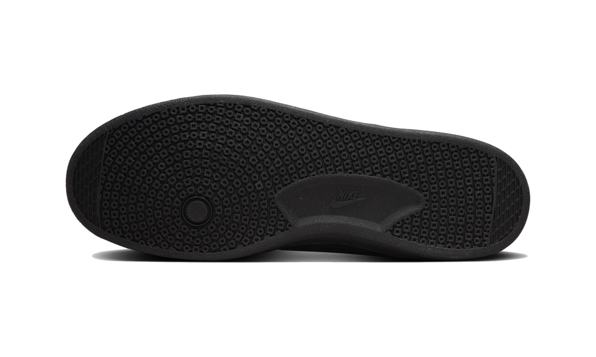 Overkicks - Nike SB FC Classic Black (909096-002) - par completo