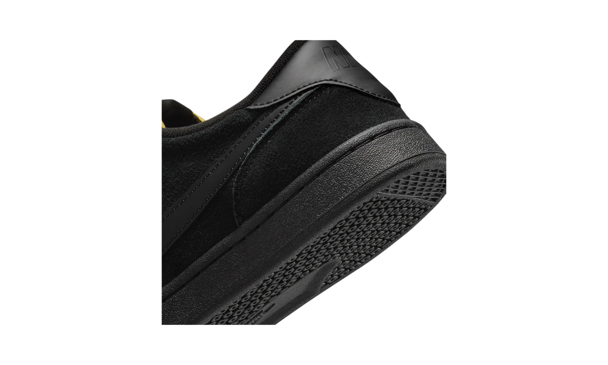 Overkicks - Nike SB FC Classic Black (909096-002) - detalle