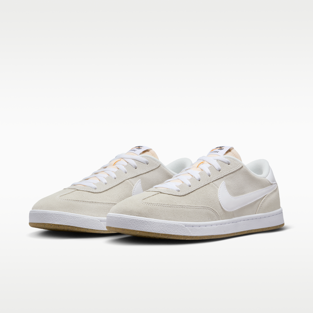 Overkicks - Nike SB FC Classic Summit White (909096-111) - vista trasera