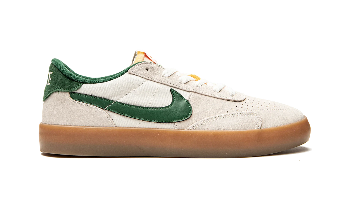 Overkicks - Nike SB Heritage Vulc Sail Gorge Green (CD5010-104) - detalle talon