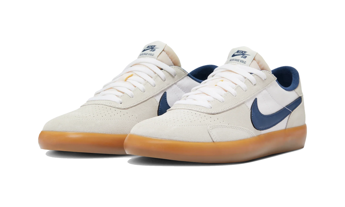 Overkicks - Nike SB Heritage Vulc Summit White Navy Gum (CD5010-102) - vista trasera