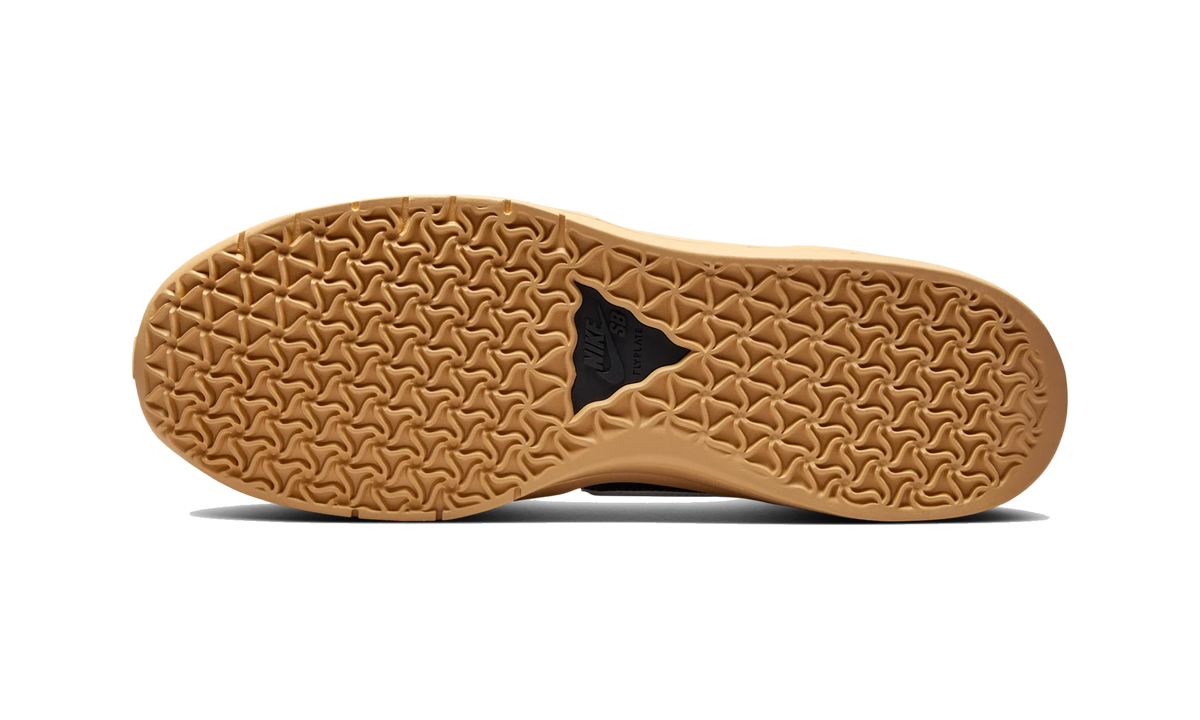 Overkicks - Nike SB PS8 Black Gum Yellow (FV8493-005) - par completo