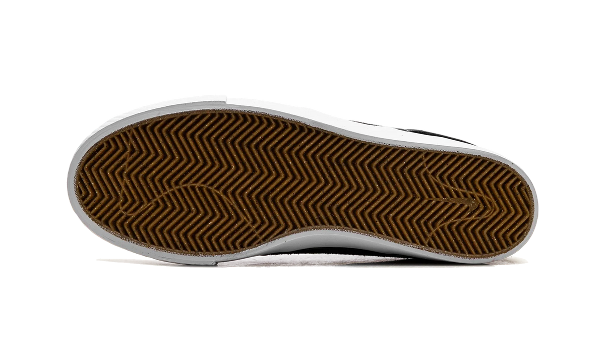 Overkicks - Nike SB Zoom Janoski OG+ Black White (2024) (FD6757-001) - vista superior