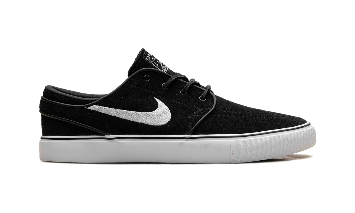Overkicks - Nike SB Zoom Janoski OG+ Black White (2024) (FD6757-001) - detalle talon