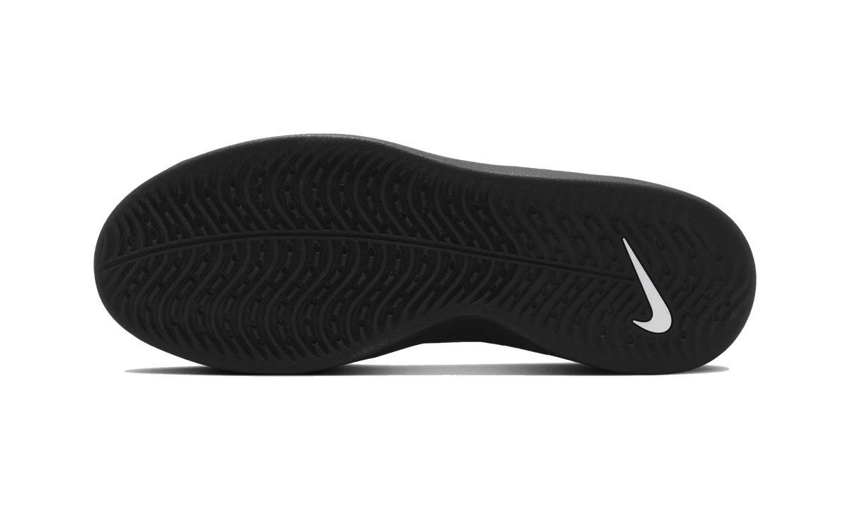 Overkicks - Nike SB Zoom Nyjah 4 Black White (FQ1273-002) - par completo