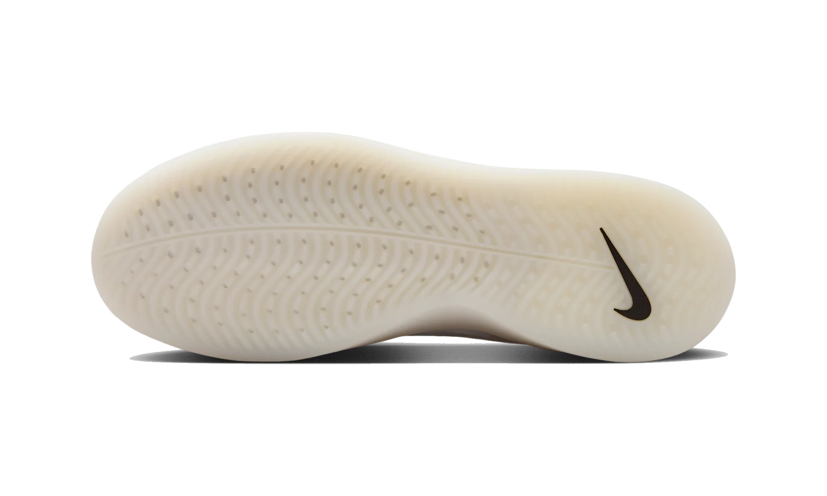 Overkicks - Nike SB Zoom Nyjah 4 White Black (FQ1273-100) - par completo