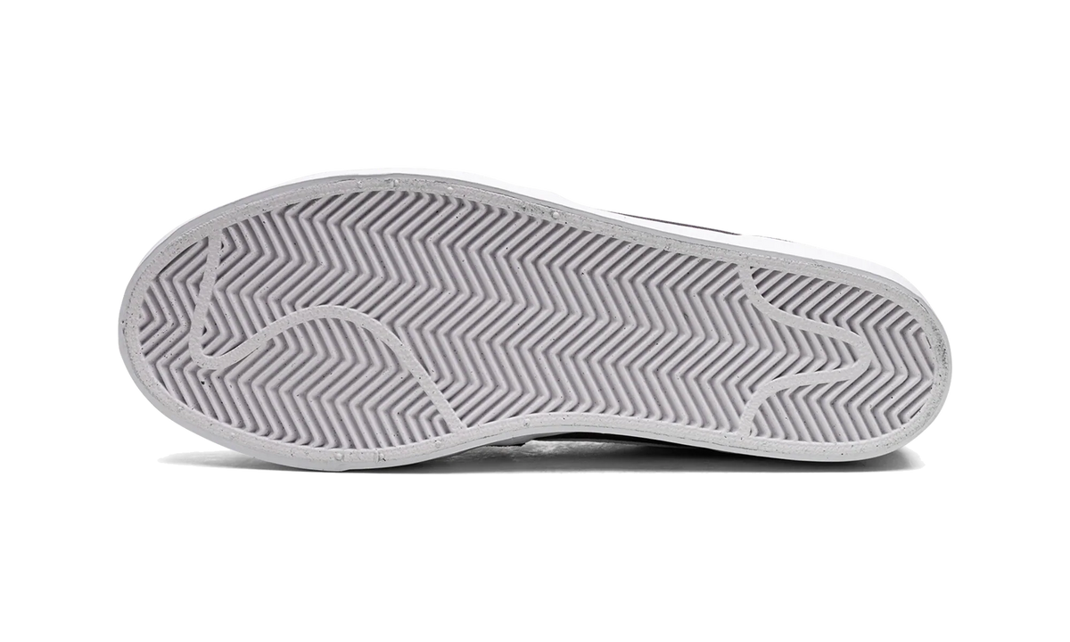 Overkicks - Nike SB Zoom Pogo Cave Purple (Womens) (DR9114-500) - vista superior