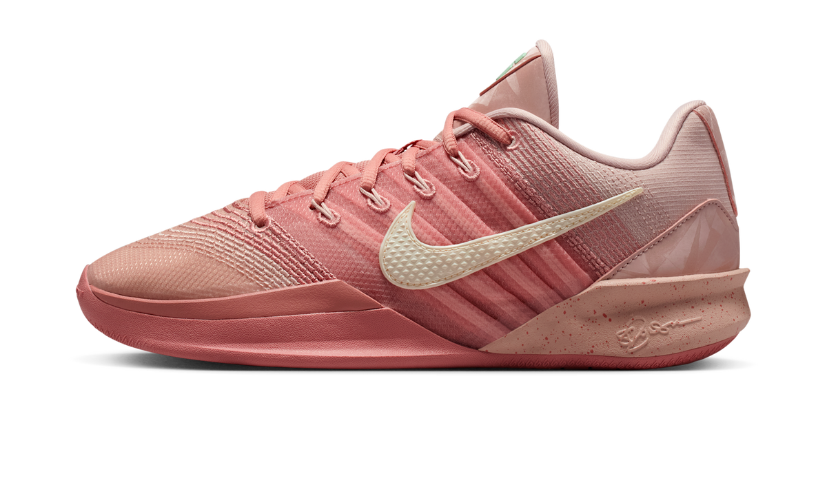 Overkicks - Nike Sabrina 3 Pink Oxford (Womens) (HF2881-600 / HF2882-600) - vista lateral