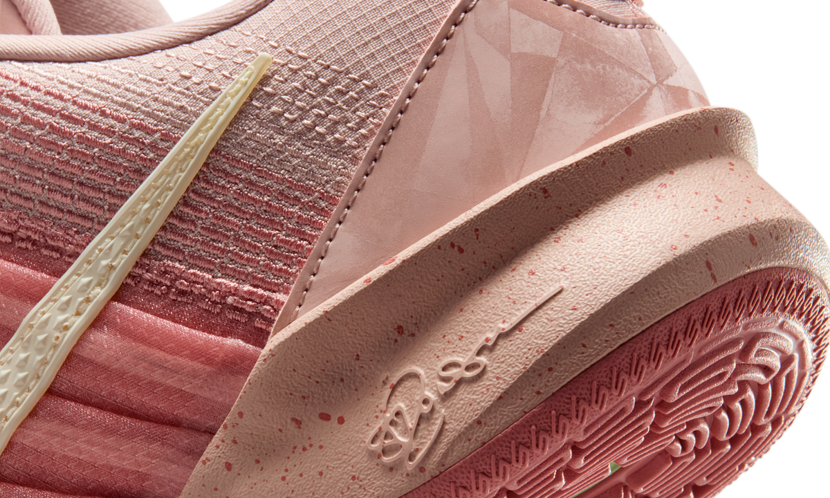 Overkicks - Nike Sabrina 3 Pink Oxford (Womens) (HF2881-600 / HF2882-600) - detalle