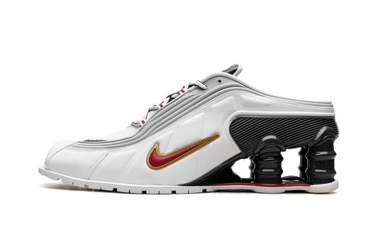 Overkicks - Nike Shox MR4 Mule Martine Rose Metallic Platinum Varsity Red (Womens) (IM5420-100) - vista lateral