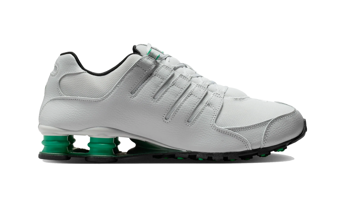 Overkicks - Nike Shox NZ Grey Fog Stadium Green Black (IQ8263-001) - detalle suela