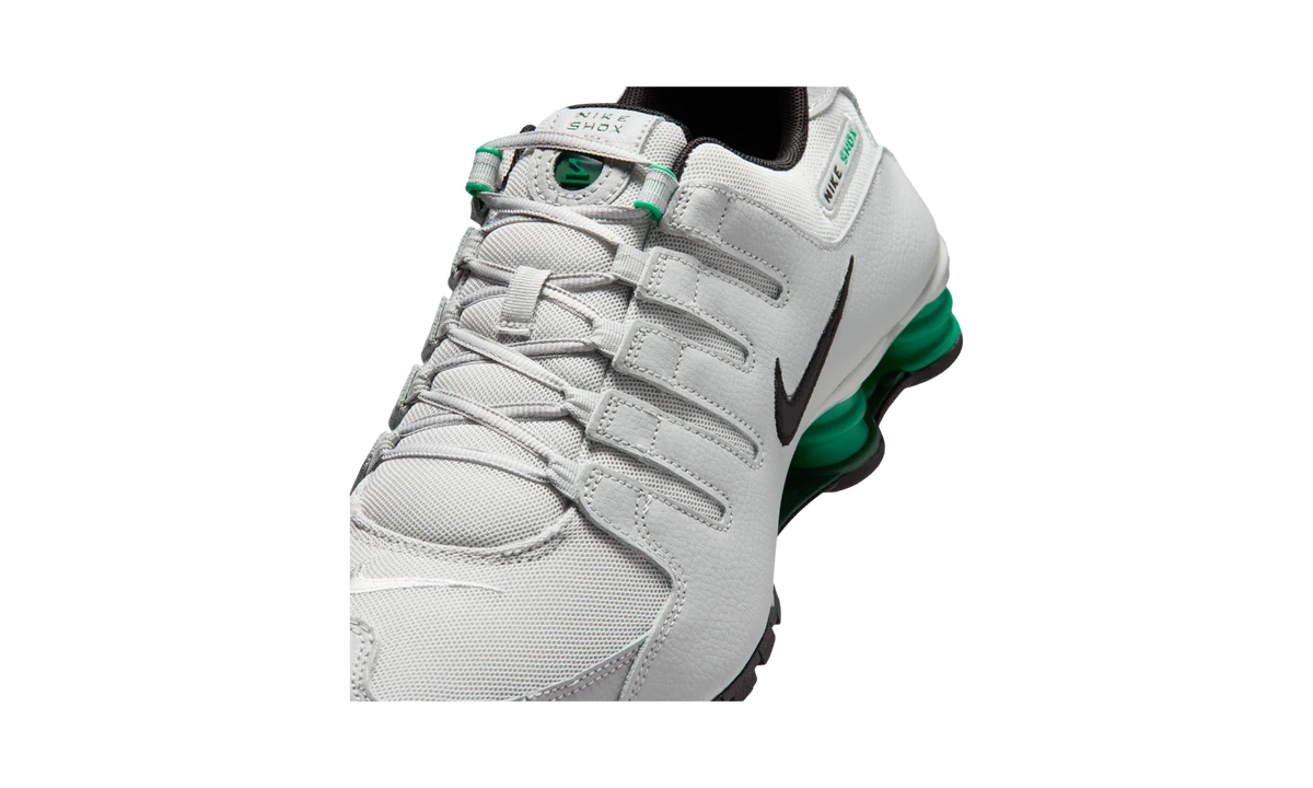 Overkicks - Nike Shox NZ Grey Fog Stadium Green Black (IQ8263-001) - detalle lateral interior