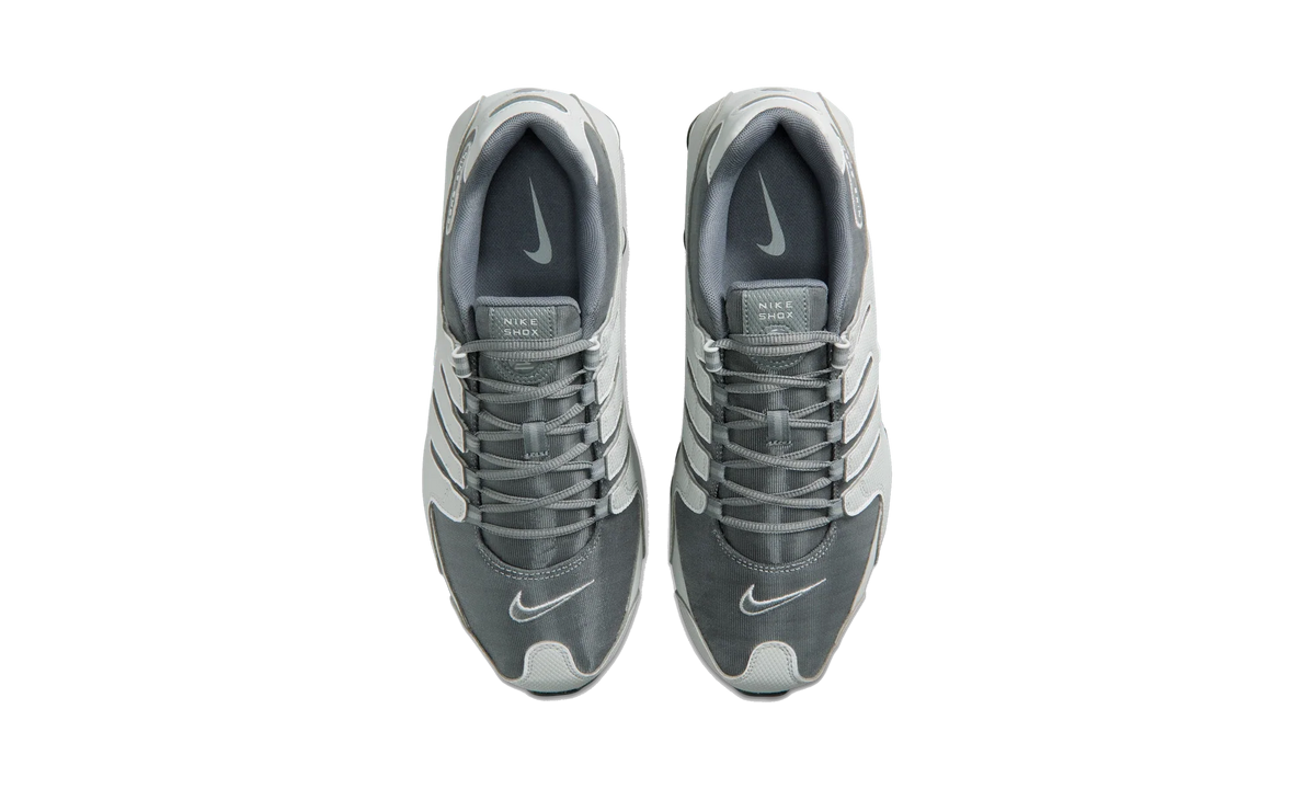 Overkicks - Nike Shox NZ Smoke Grey Fog (IQ8264-001) - vista superior
