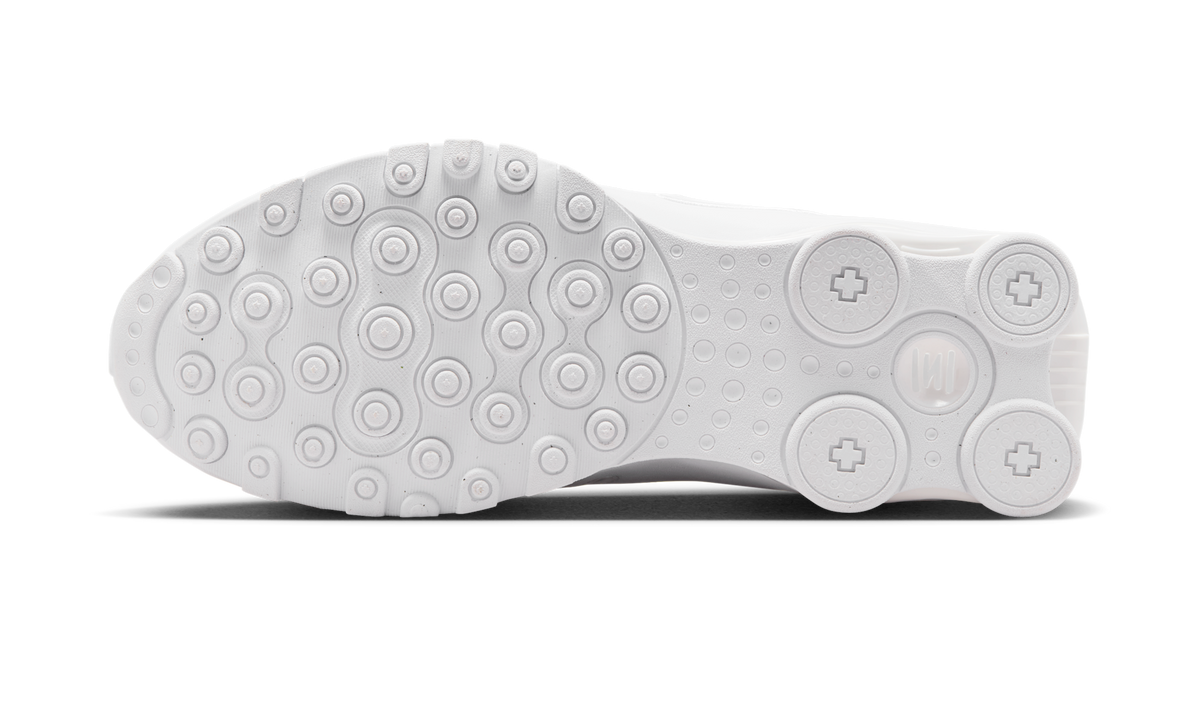 Overkicks - Nike Shox NZ Triple White (378341-128) - par completo