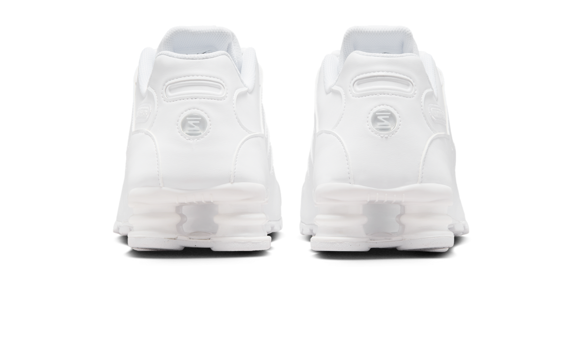 Overkicks - Nike Shox NZ Triple White (378341-128) - detalle talon
