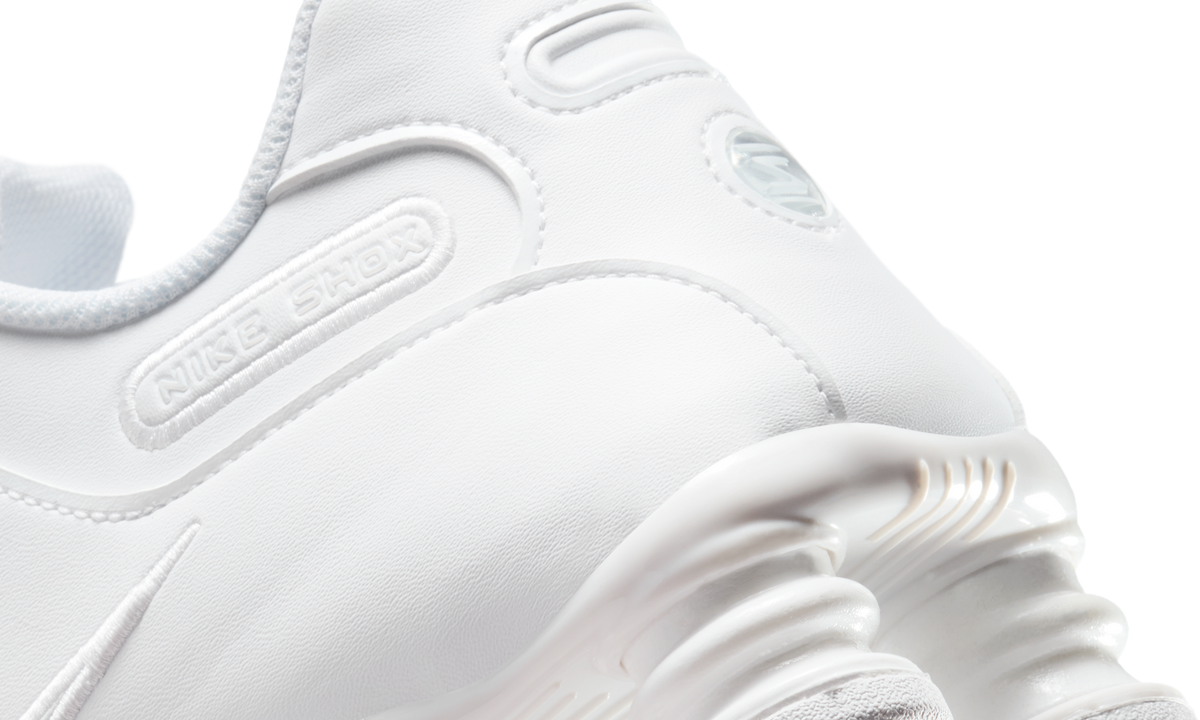 Overkicks - Nike Shox NZ Triple White (378341-128) - detalle