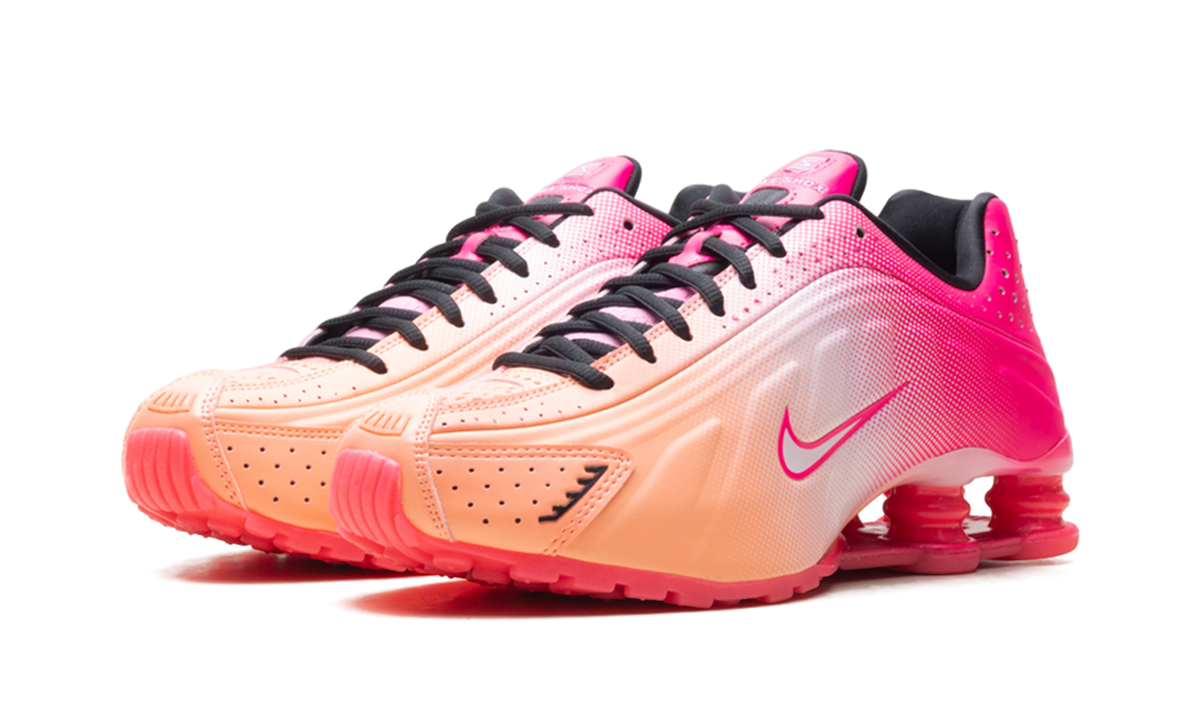Overkicks - Nike Shox R4 AB Hyper Pink Black (IH2343-600) - vista trasera