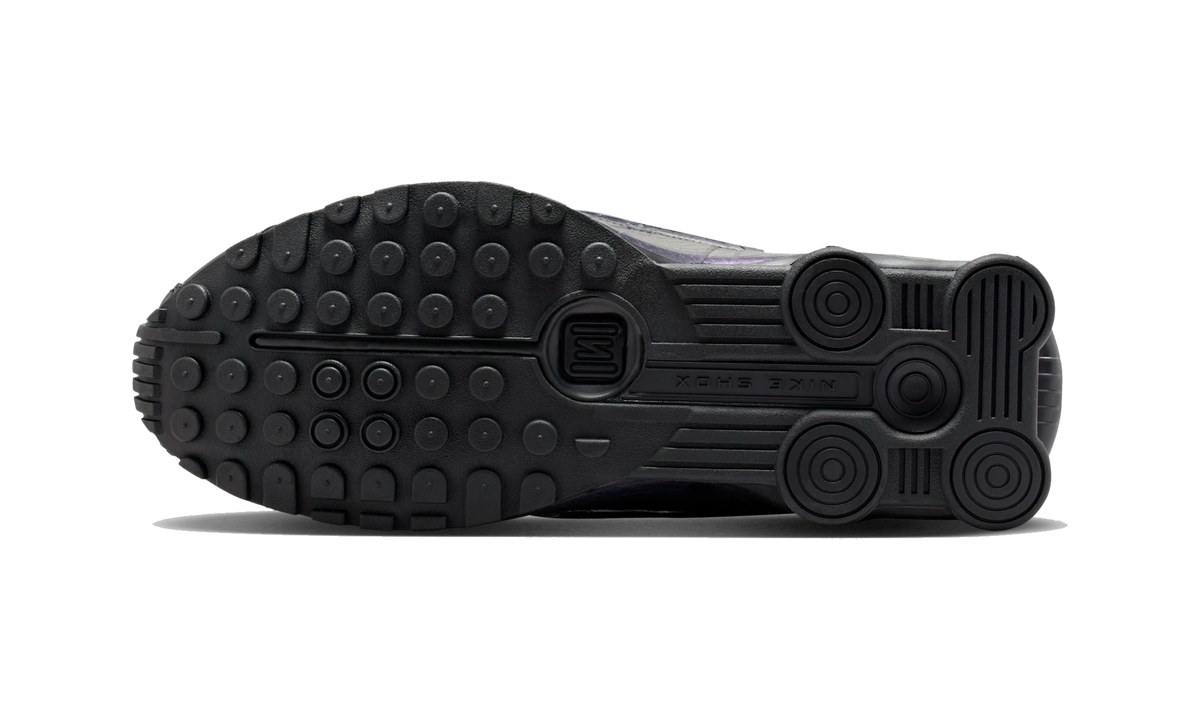 Overkicks - Nike Shox R4 Black Metallic Silver Purple Dynasty (IO4546-002) - par completo