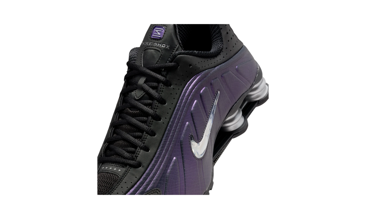 Overkicks - Nike Shox R4 Black Metallic Silver Purple Dynasty (IO4546-002) - detalle lateral interior