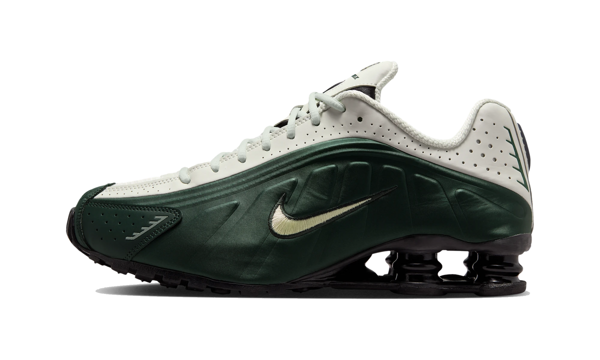 Overkicks - Nike Shox R4 Black Spruce (HQ1988-300) - vista lateral