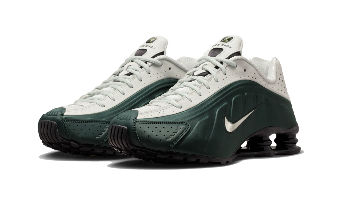 Overkicks - Nike Shox R4 Black Spruce (HQ1988-300) - vista trasera