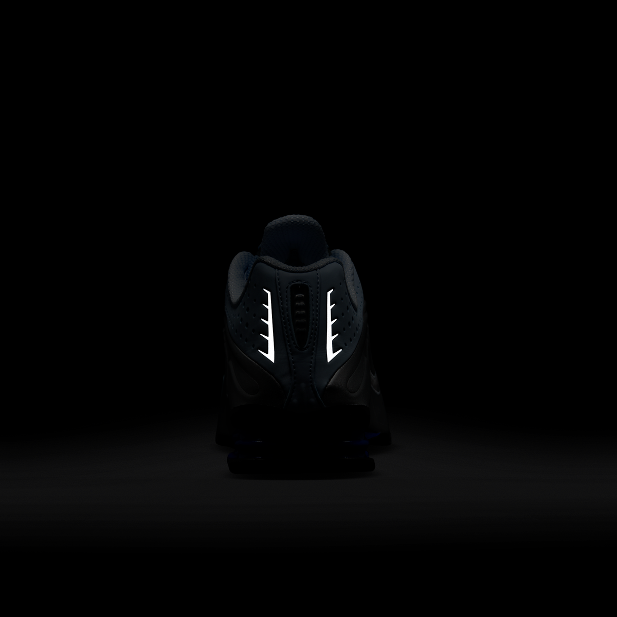 Overkicks - Nike Shox R4 Blue Tint (AR3565-402) - detalle