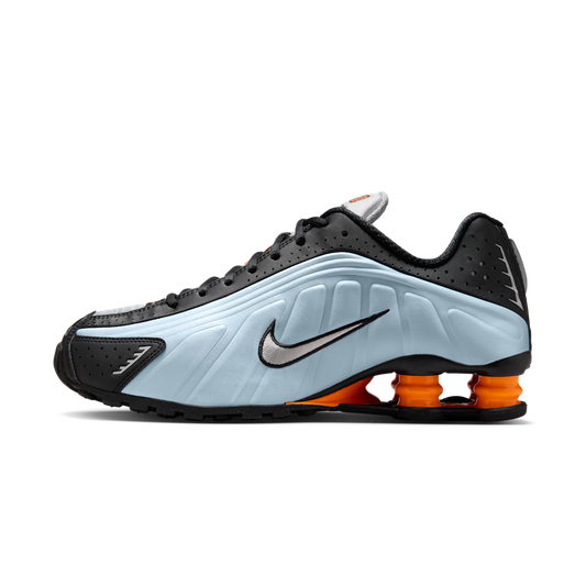 Overkicks - Nike Shox R4 Blue Tint Total Orange Black Metallic Silver (AR3565-401) - vista lateral