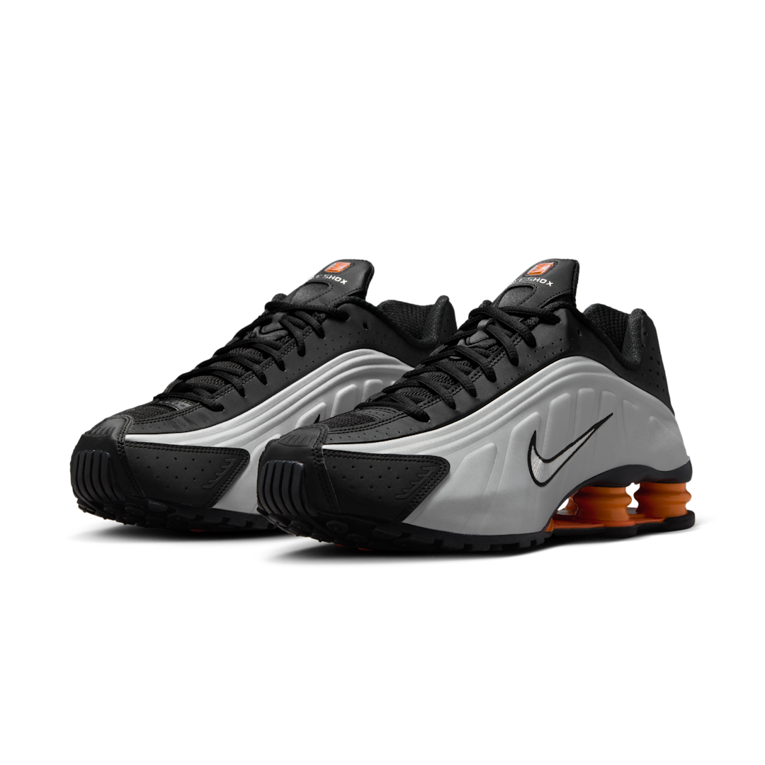 Overkicks - Nike Shox R4 Bright Mandarin (HQ1988-003) - vista trasera