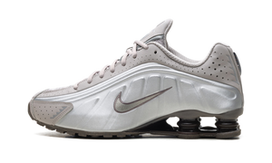 Shox R4