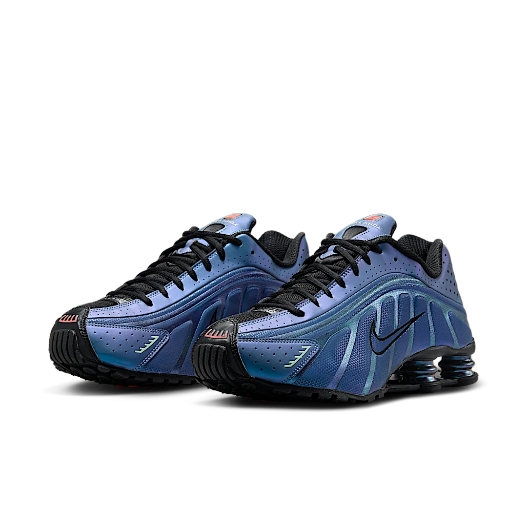 Overkicks - Nike Shox R4 Iridescent (HQ3446-001) - vista trasera