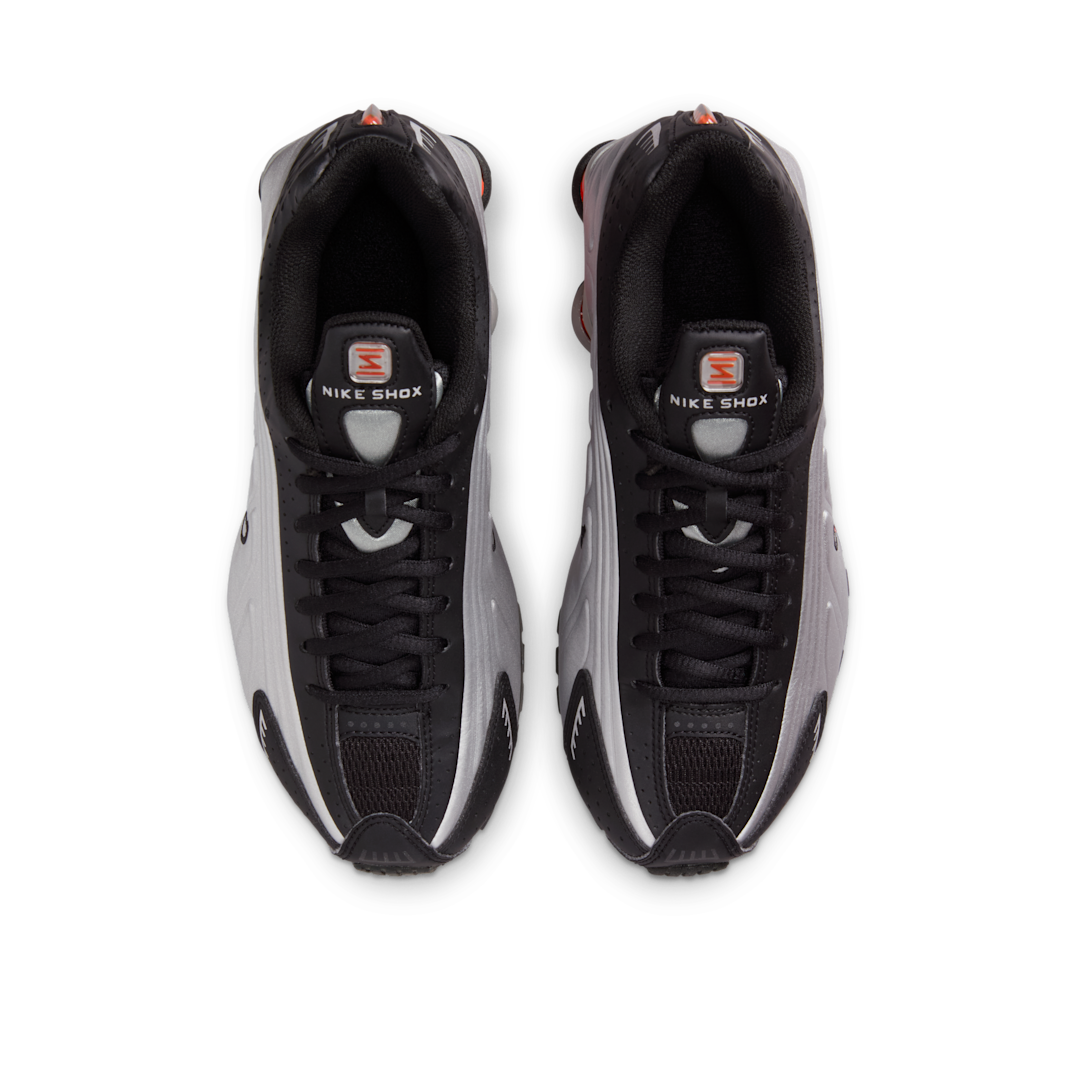 Overkicks - Nike Shox R4 Metallic Silver Black Picante Red (GS) (CW2626-005) - imagen 3
