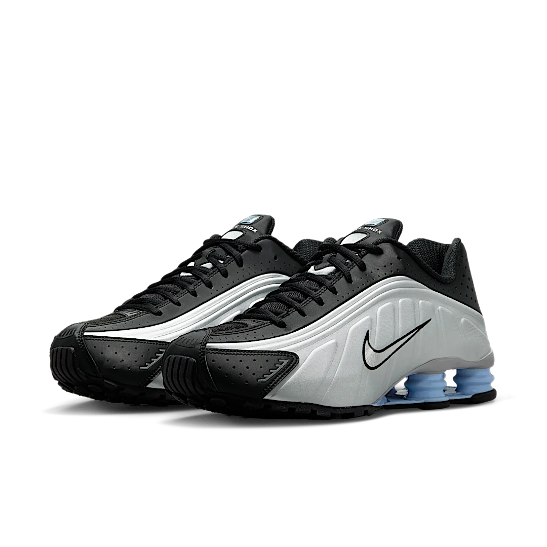 Overkicks - Nike Shox R4 Metallic Silver Black Psychic Blue (HQ1988-004) - vista trasera