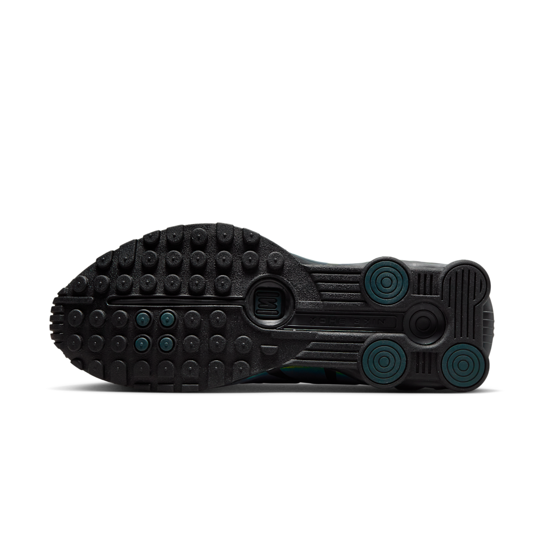 Overkicks - Nike Shox R4 SE Black Seaweed (IM6596-001) - detalle suela