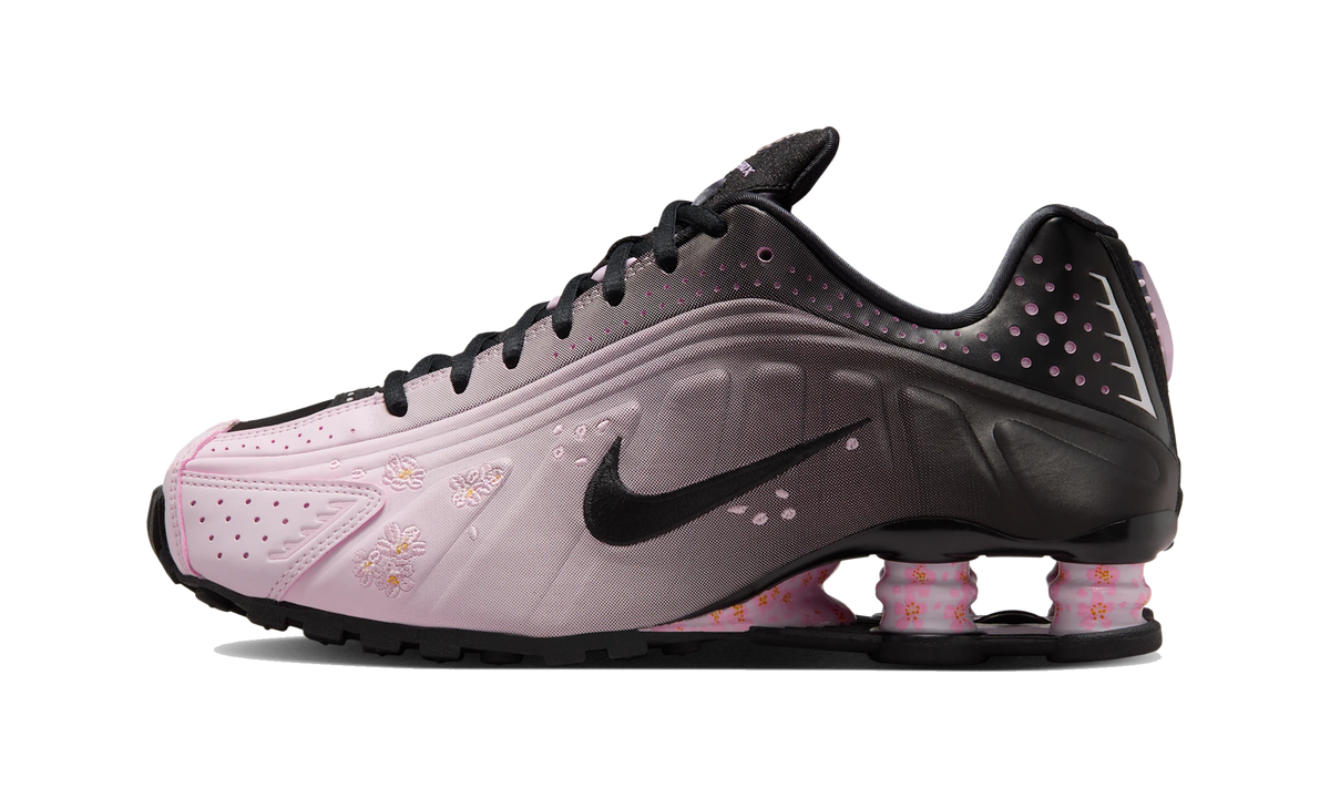 Overkicks - Nike Shox R4 Sakura (IB8872-600) - vista lateral