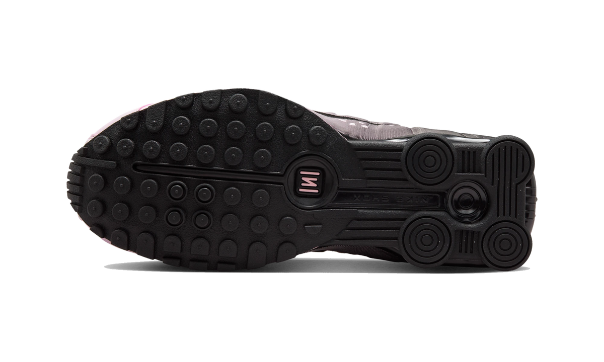 Overkicks - Nike Shox R4 Sakura (IB8872-600) - par completo