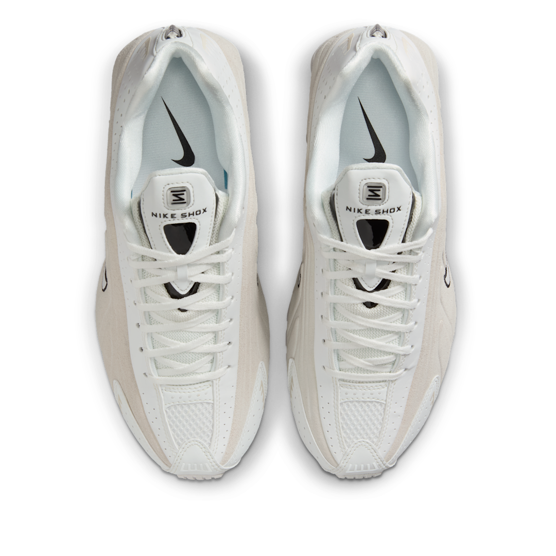 Overkicks - Nike Shox R4 White Black Suede (HQ7739-100) - par completo