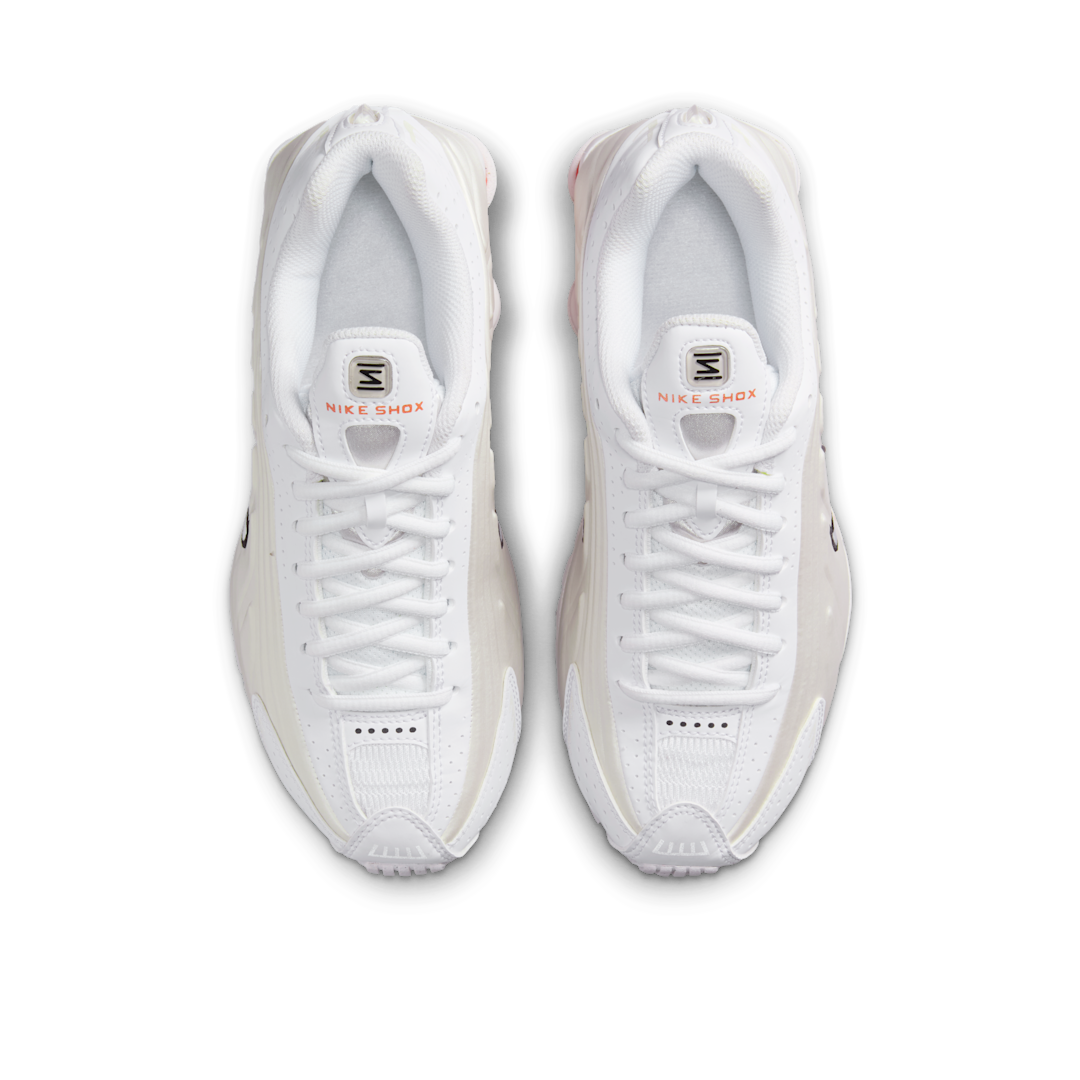 Overkicks - Nike Shox R4 White Phantom Picante Red (GS) (CW2626-102) - imagen 3