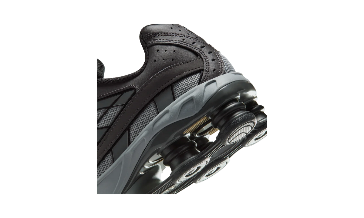 Overkicks - Nike Shox Ride 2 Light Smoke Grey Black (IO4296-001) - detalle