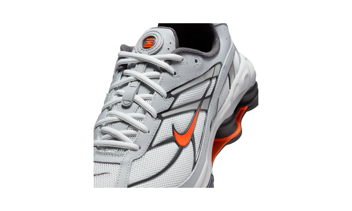 Overkicks - Nike Shox Ride 2 Light Smoke Grey Total Orange (IO4296-004) - detalle lateral interior