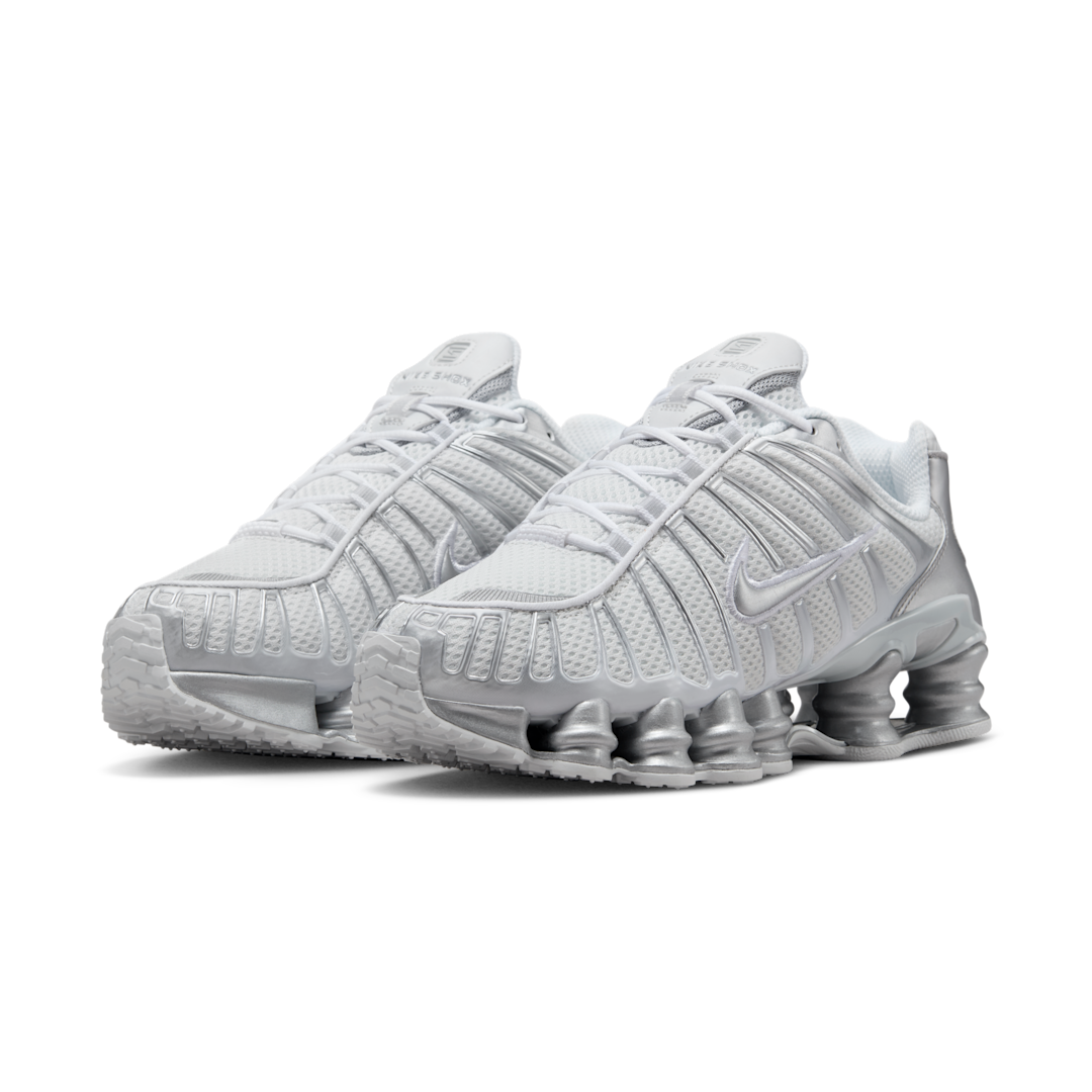 Overkicks - Nike Shox TL White Chrome (HF1065-094) - vista trasera
