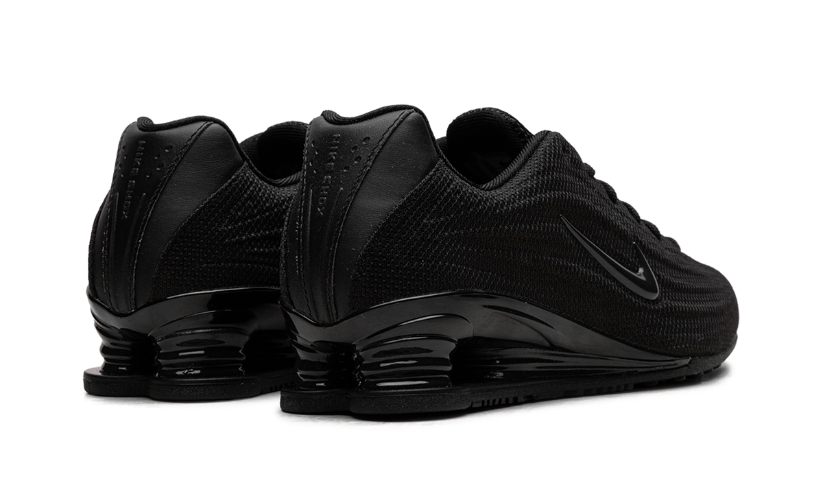 Overkicks - Nike Shox Z Black (Womens) (HQ7540-003) - par completo