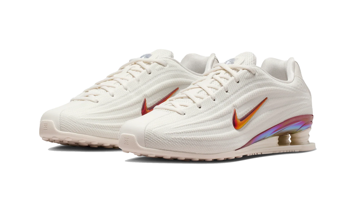 Overkicks - Nike Shox Z SE Phantom Iridescent (Womens) (IM6051-002) - vista trasera